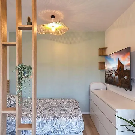 Lx171 Design Avec Balcon & Piscine - Marina *