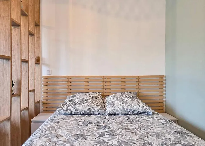 Lx171 Design Avec Balcon & Piscine - Marina *